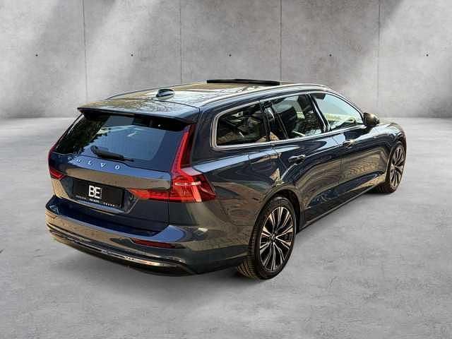 Gebraucht Volvo V60 145 PS (106 kW) 2023 Kombi