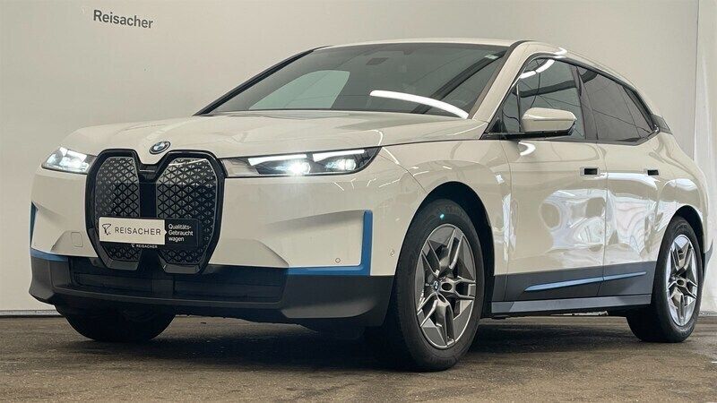 Alpinweiss Gebraucht 2022 BMW iX SUV | 36.875 € - Bild 1/4