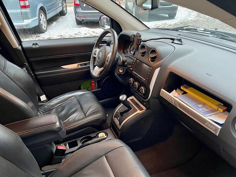 Gebraucht Jeep Compass Limited 170 PS (125 kW) 2014 Schwarz SUV