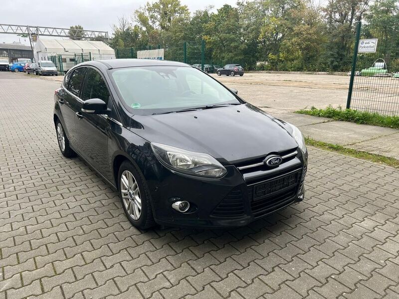 Gebraucht Ford Focus Titanium 182 PS (133 kW) 2014 Schwarz Limousine