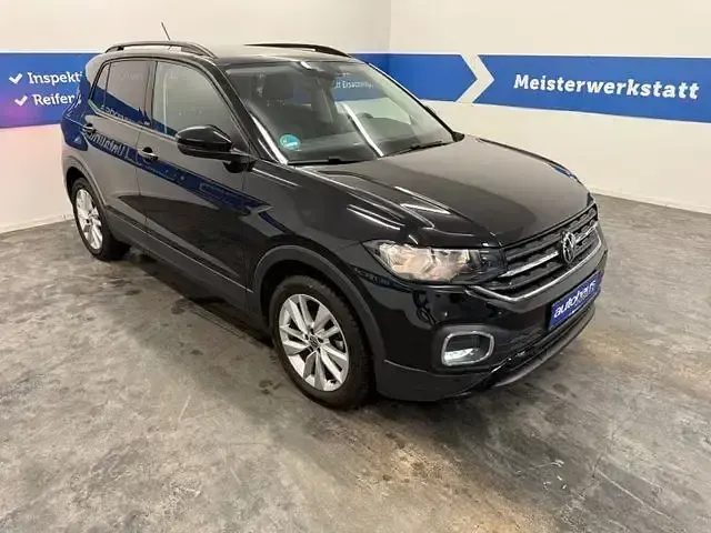 Używany VW T-Cross Move 110 KM (80 kW) 2023 Czarny SUV