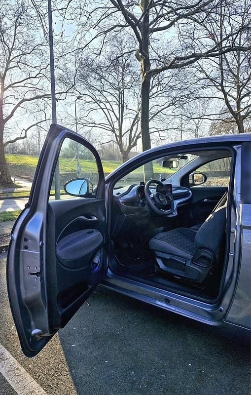 Gebraucht Fiat 500e 61 kW (84 PS) 2025 Grau Limousine
