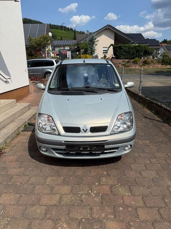 Silber Gebraucht 2003 Renault Scénic Expression Van / Kleinbus | 1.000 € (Guter Preis) - Bild 1/4