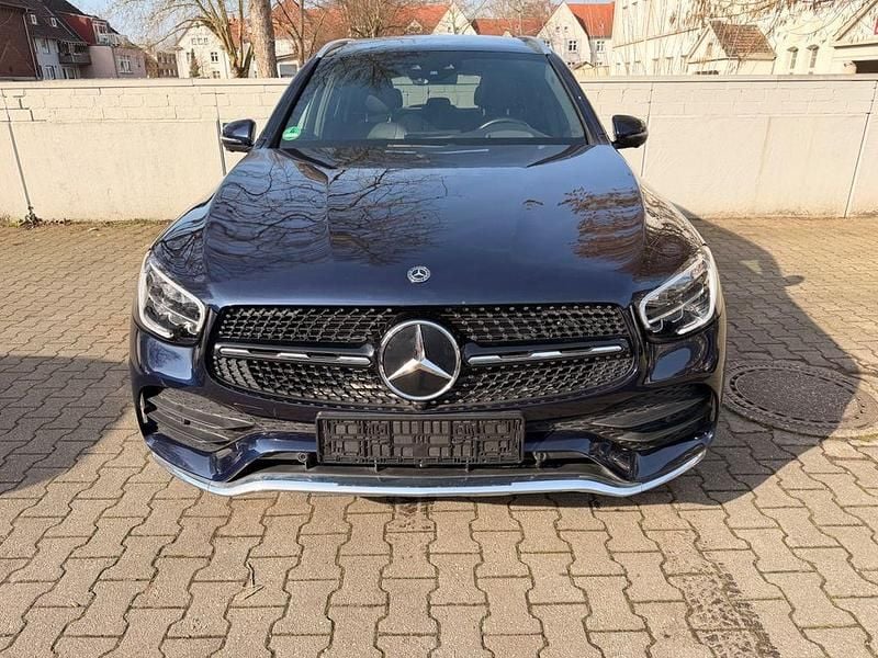 Gebraucht Mercedes GLC400d AMG line 330 PS (242 kW) 2022 Blau SUV