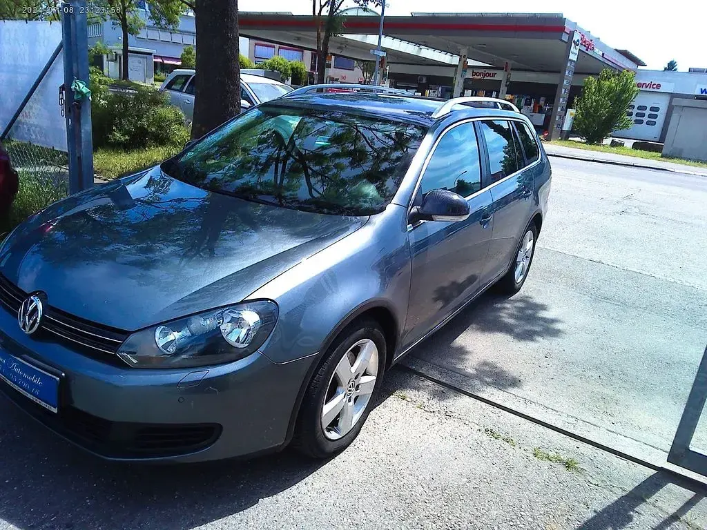 Gebraucht VW Golf VI Comfortline 122 PS (89 kW) 2011 Grau Kleinwagen
