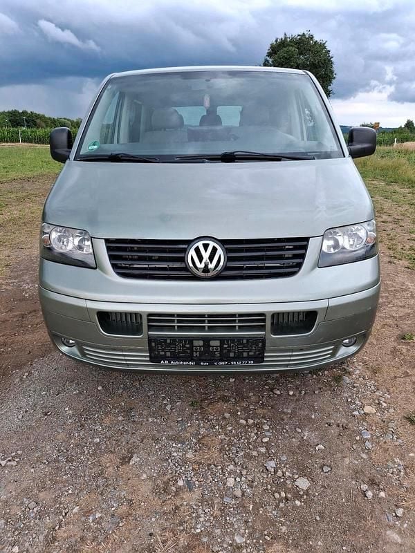 Grün Gebraucht 2005 VW T5 Van | 9.950 € (Etwas zu teuer) - Bild 1/4