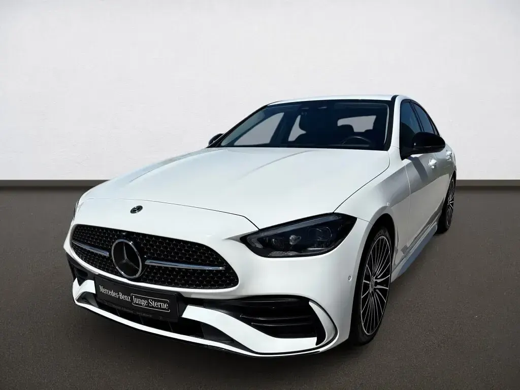 Gebraucht Mercedes C300 AMG 258 PS (189 kW) 2022 Unilack polarwei Limousine