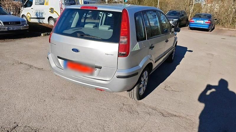 Gebraucht Ford Fusion 80 PS (58 kW) 2003 Silber Kleinwagen