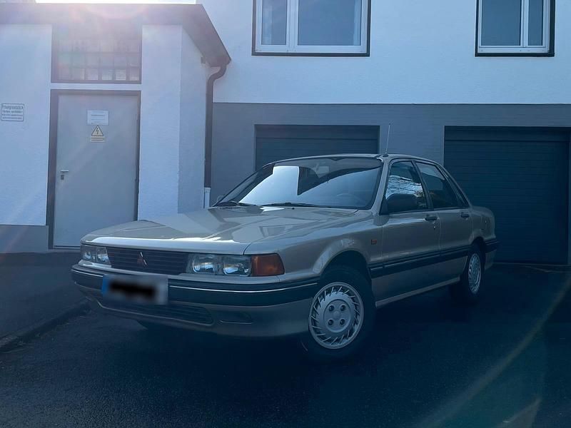 Gebraucht Mitsubishi Galant 90 PS (66 kW) 1990 Gold Limousine