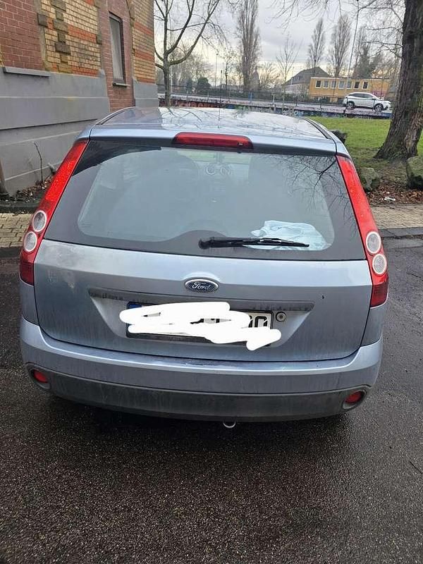 Gebraucht Ford Fiesta Ambiente 60 PS (44 kW) 2007 Limousine