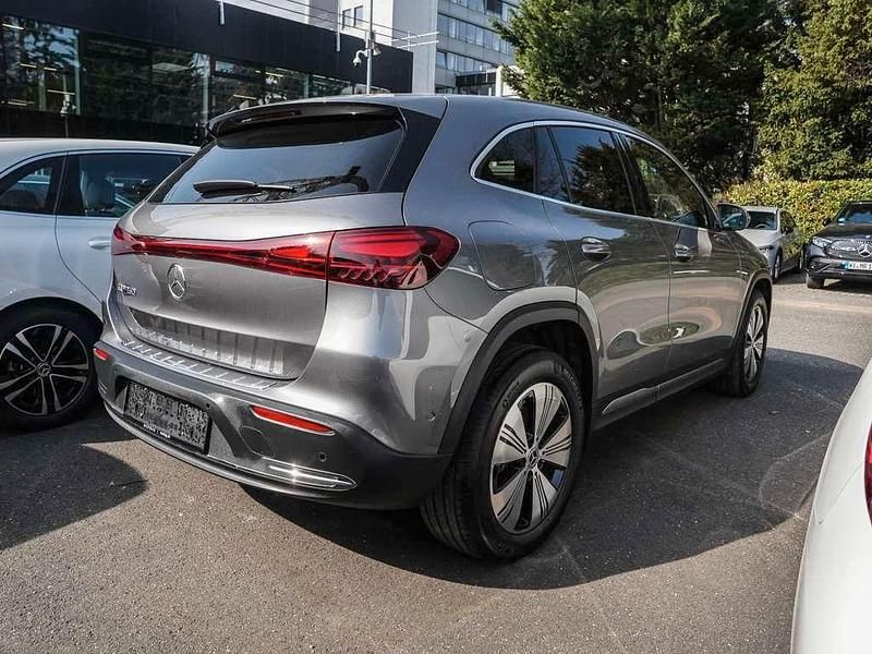 Gebraucht Mercedes EQA250 Advanced 139 kW (190 PS) 2024 Mountain grau SUV