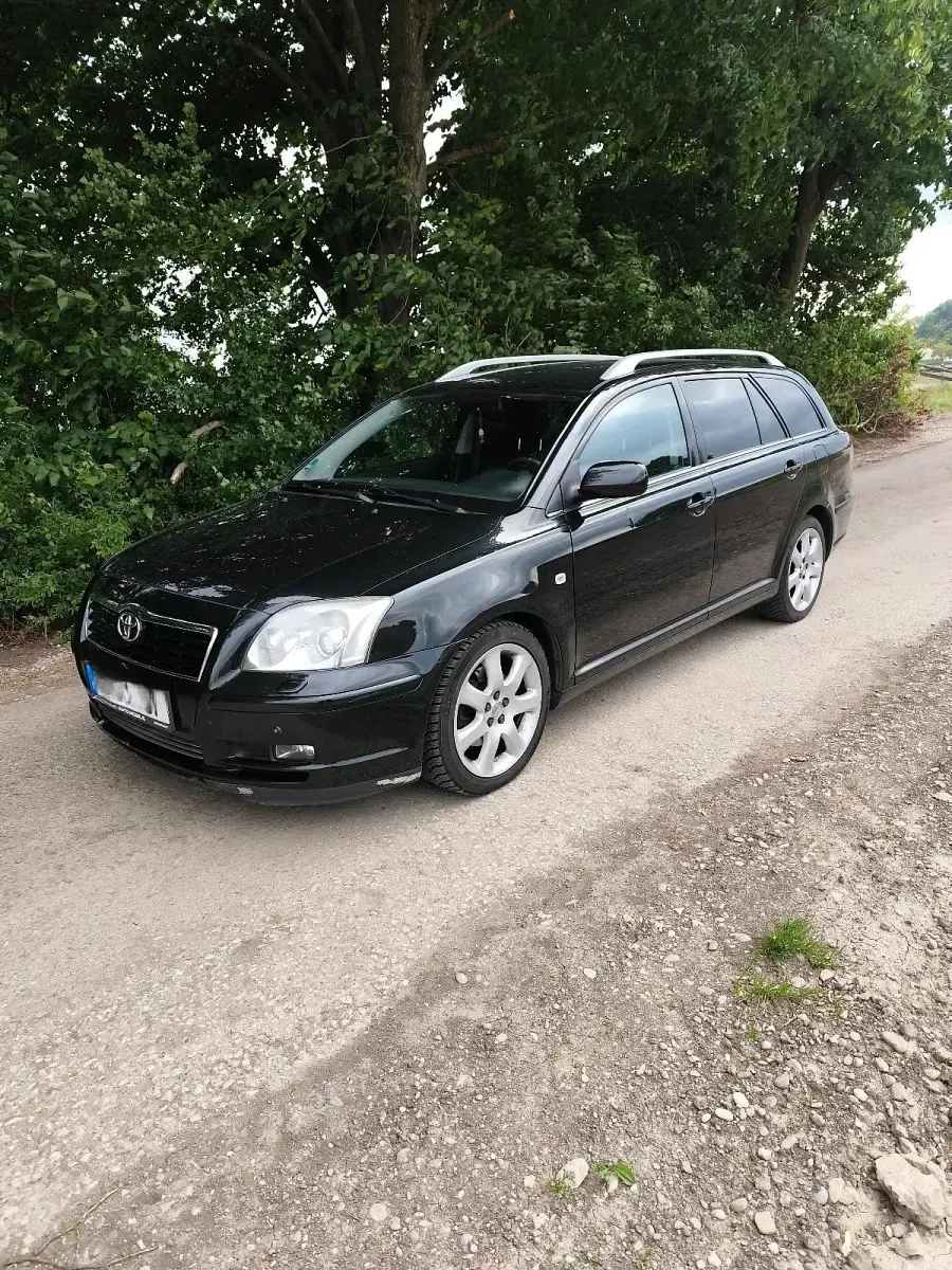 Gebraucht Toyota Avensis T2 163 PS (119 kW) 2005 Schwarz Kombi