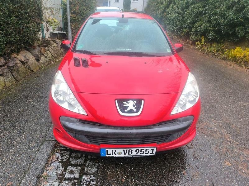 Gebraucht Peugeot 206+ 60 PS (44 kW) 2009 Rot Kleinwagen