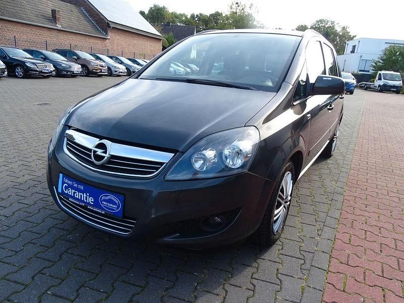 Grau Gebraucht 2014 Opel Zafira Family Van / Kleinbus | 7.490 € (Fairer Preis) - Bild 1/4