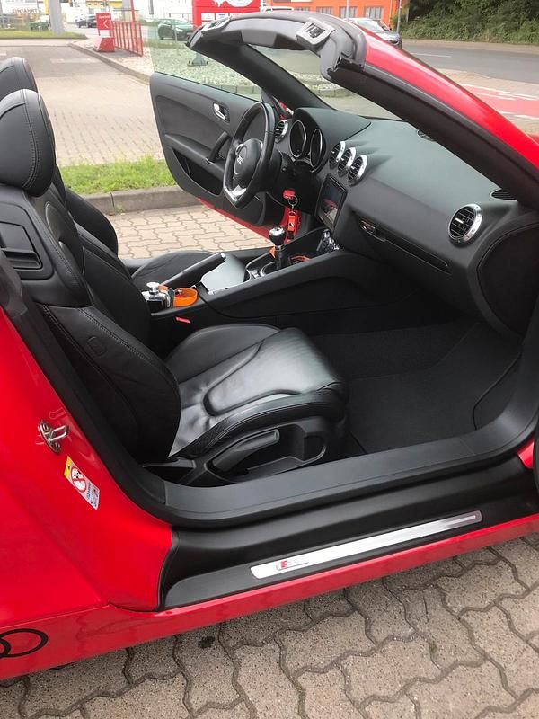 Gebraucht Audi TT 200 PS (147 kW) 2007 Rot Coupé