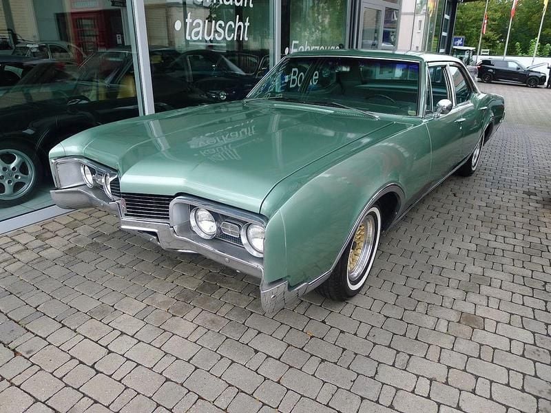 Gebraucht Oldsmobile Delta 88 375 PS (275 kW) 1967 Grün Limousine
