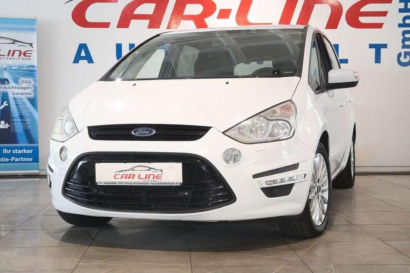 Weiß Gebraucht 2013 Ford S-MAX Business Edition Van / Kleinbus | 9.888 € (Fairer Preis) - Bild 1/4