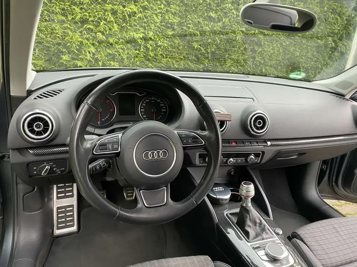 Używany Audi A3 S-Line 150 KM (110 kW) 2014 Sedan/Limuzyna