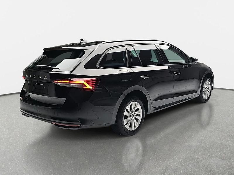 Neu Skoda Octavia 150 PS (110 kW) 2025 Schwarz Kombi
