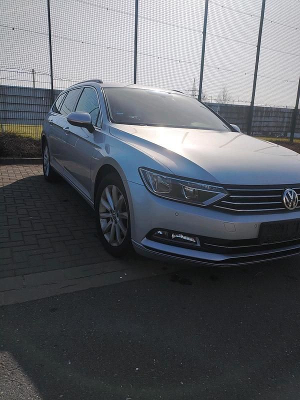 Gebraucht VW Passat Comfortline 2018 Silber Kombi