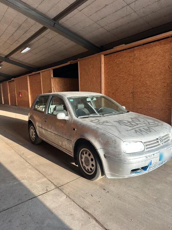 Gebraucht VW Golf IV 90 PS (66 kW) 2000 Blau Kleinwagen