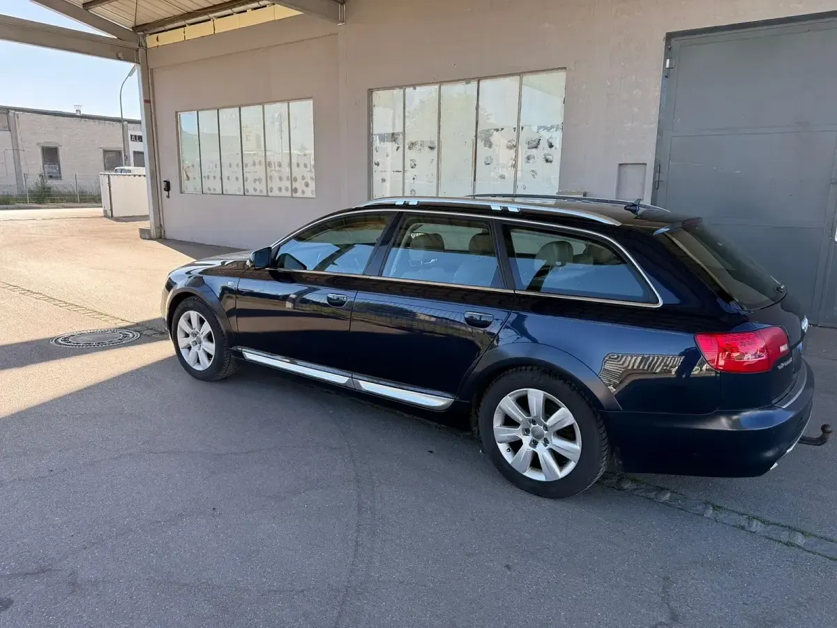 Gebraucht Audi A6 Allroad 232 PS (170 kW) 2006 Blau Kombi