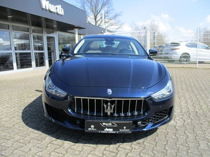Gebraucht Maserati Ghibli 349 PS (256 kW) 2021 Blau Coupé