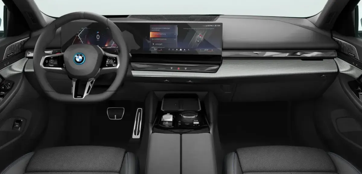 Gebraucht BMW 550e Comfort Edition 489 PS (359 kW) 2025 Grün Kombi
