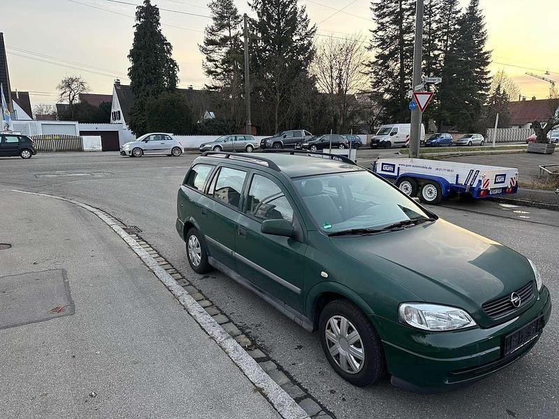 Gebraucht Opel Astra Basis 101 PS (74 kW) 2000 Other Kombi