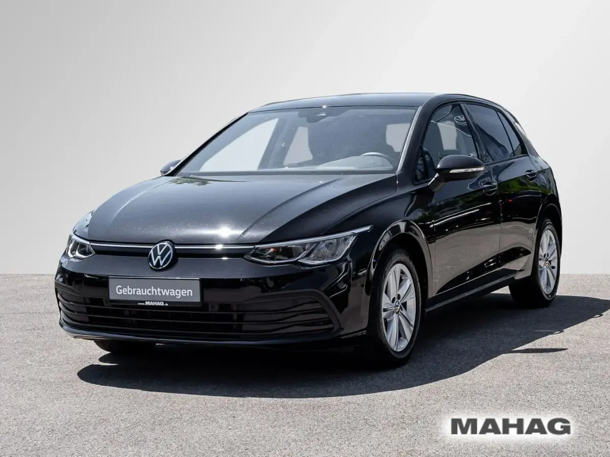 Gebraucht VW Golf VIII Life 131 PS (96 kW) 2023 Schwarz Limousine