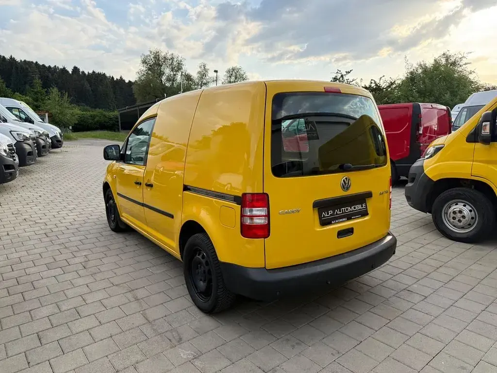 Gebraucht VW Caddy 140 PS (102 kW) 2012 Gelb Van / Kleinbus