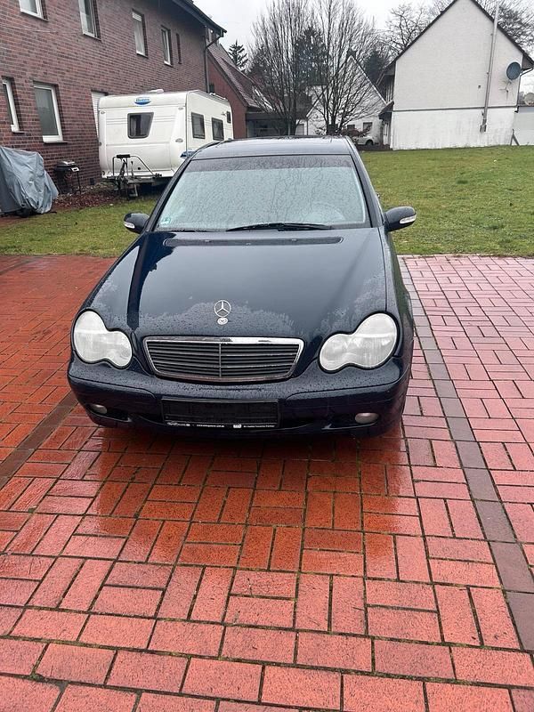 Gebraucht 2002 Mercedes C200 Limousine | 2.400 € - Bild 1/4