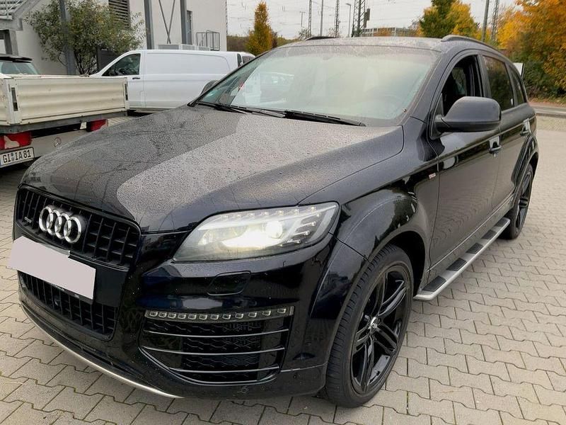 Orcaschwarz/deep black Gebraucht 2014 Audi Q7 Sport SUV | 31.990 € - Bild 1/4