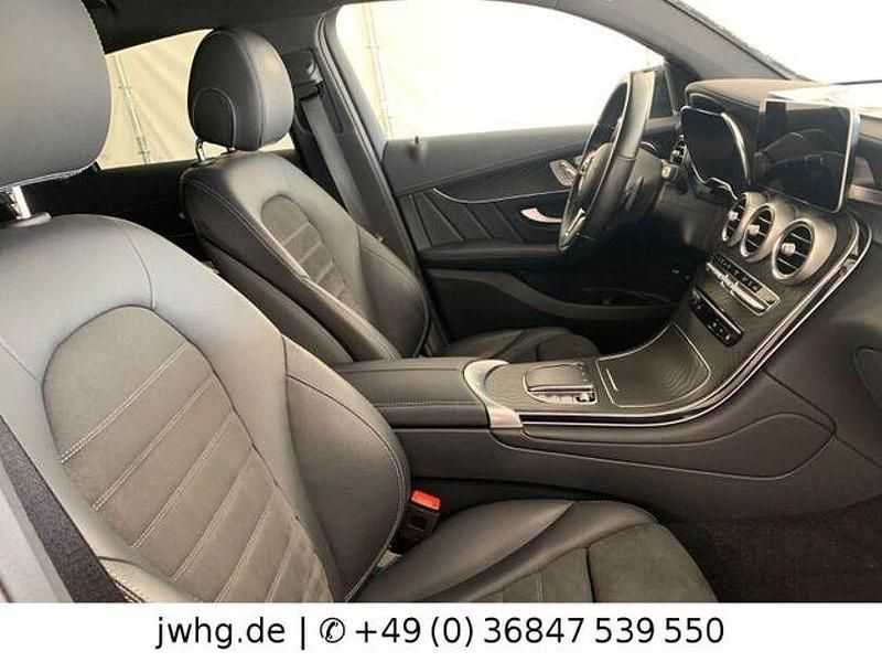 Gebraucht Mercedes GLC300e AMG 320 PS (235 kW) 2021 Selenitgrau (metallic) Coupé