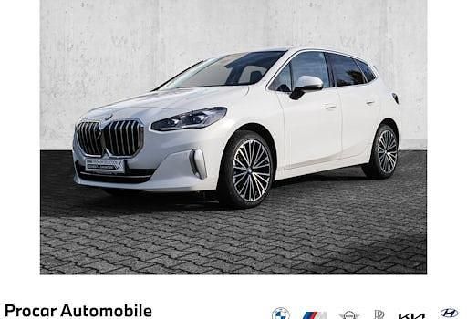 Weiß Gebraucht 2022 BMW 218 Luxury Line Kombi | 24.990 € (Fairer Preis) - Bild 1/4