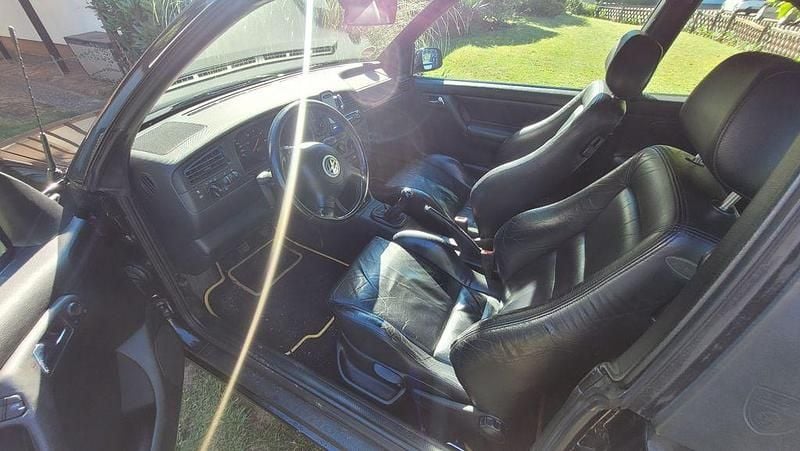 Gebraucht VW Golf Cabriolet Conceptline 90 PS (66 kW) 2000 Schwarz Cabrio