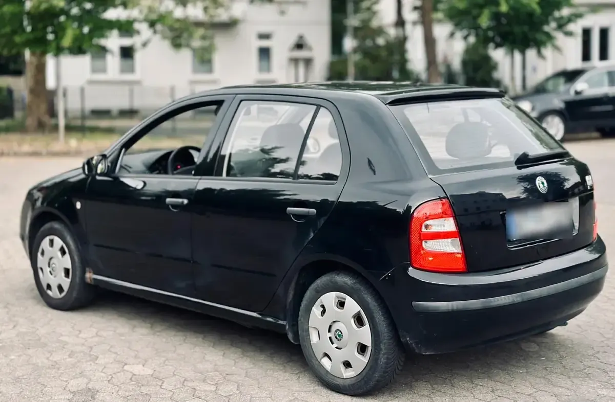 Gebraucht Skoda Fabia 60 PS (44 kW) 2003 Schwarz Kleinwagen