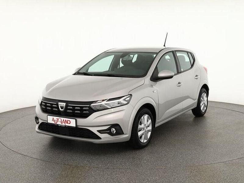 Grau Gebraucht 2021 Dacia Sandero Comfort Kleinwagen | 13.990 € (Fairer Preis) - Bild 1/4