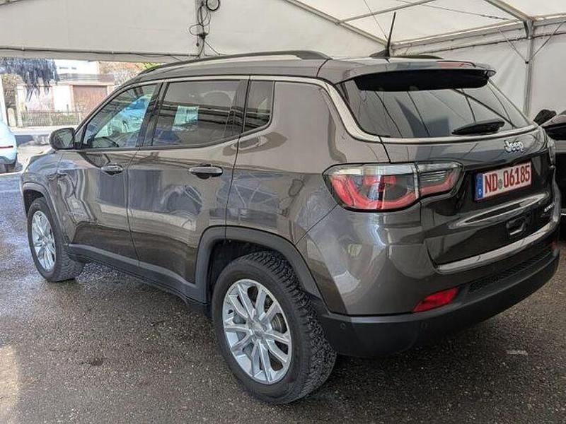 Usado Jeep Compass Limited 87 HP (63 kW) 2021 Andere SUV