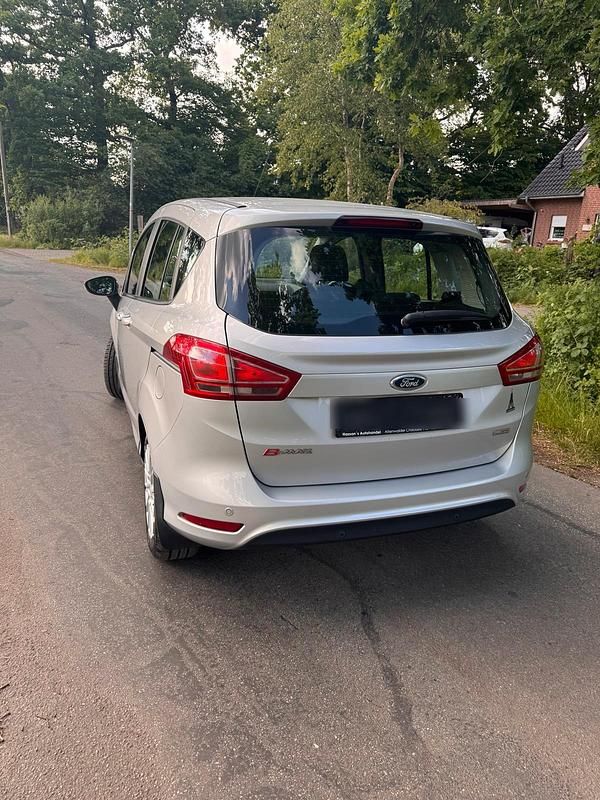 Silber Gebraucht 2012 Ford B-MAX Van / Kleinbus | 4.499 € (Etwas zu teuer) - Bild 1/4