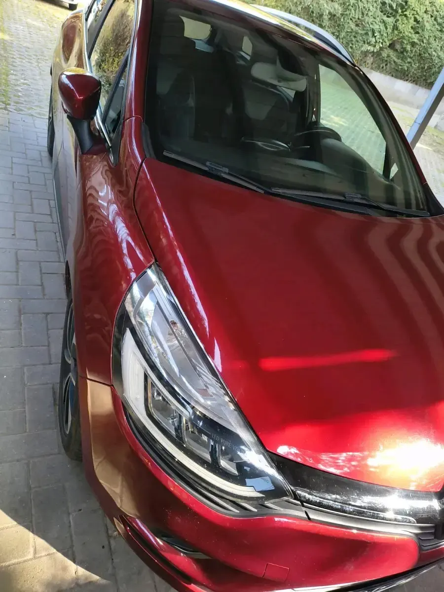 Gebraucht Renault Clio GrandTour 90 PS (66 kW) 2017 Rot Kombi