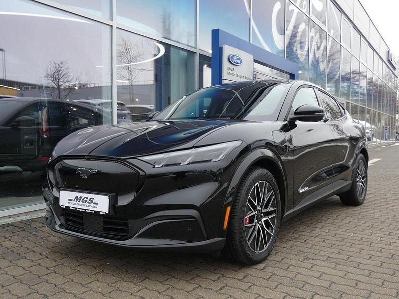 Neu Ford Mustang Mach-E Premium 216 kW (294 PS) 2025 Iridiumschwarz metallic SUV