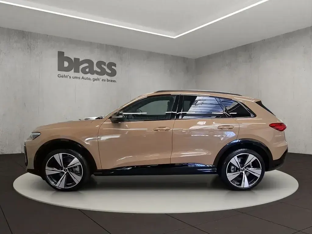 Gebraucht Audi Q5 Edition .1 204 PS (150 kW) 2025 Sakhirgold metallic SUV