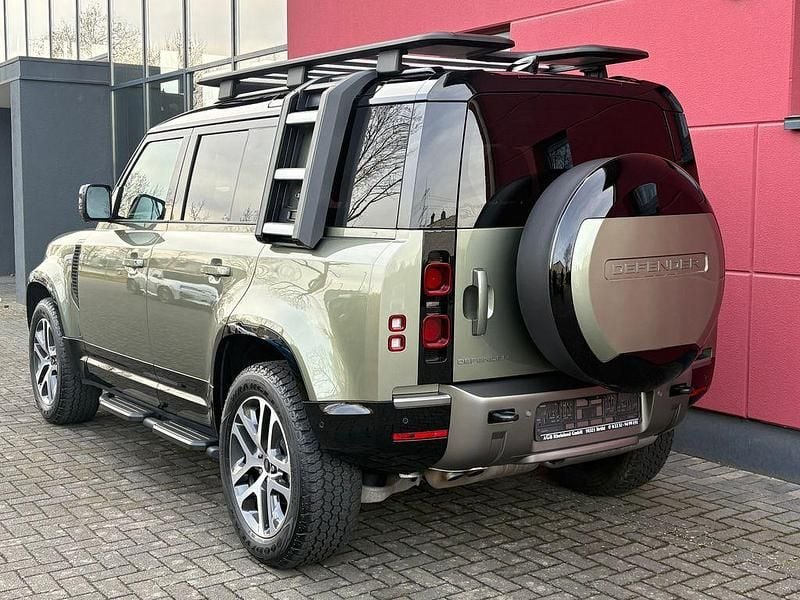 Grün Gebraucht 2024 Land Rover Defender SE Dynamic SUV | 68.600 € (Superpreis) - Bild 1/4