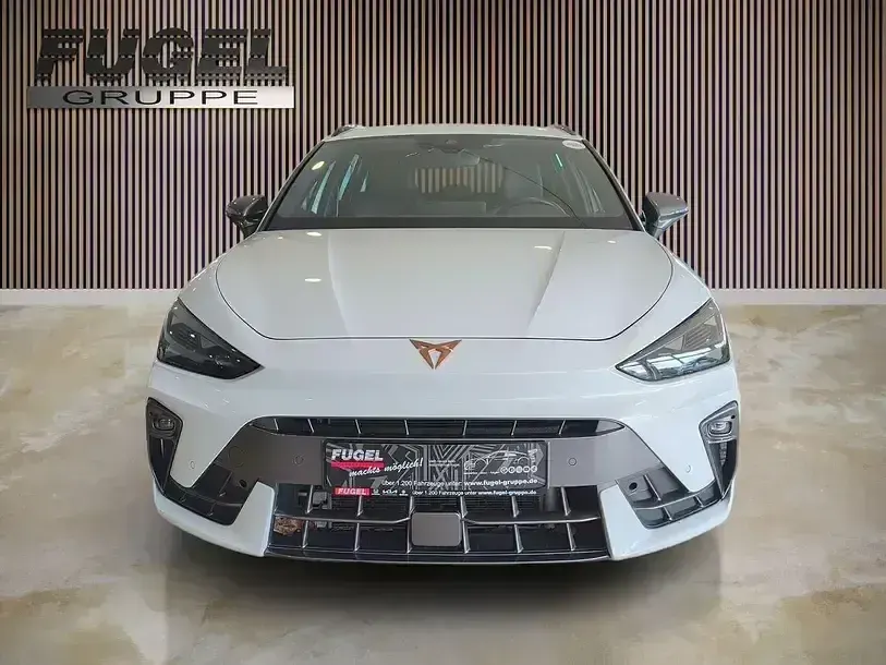 Gebraucht Cupra Leon 150 PS (110 kW) 2025 "nevada" weiss Limousine