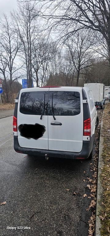 Second-hand Mercedes Vito 136 CP (100 kW) 2015 Negru Van