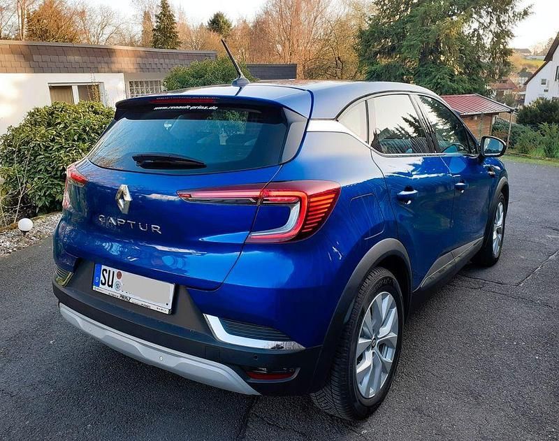 Gebraucht Renault Captur 140 PS (102 kW) 2022 Blau SUV