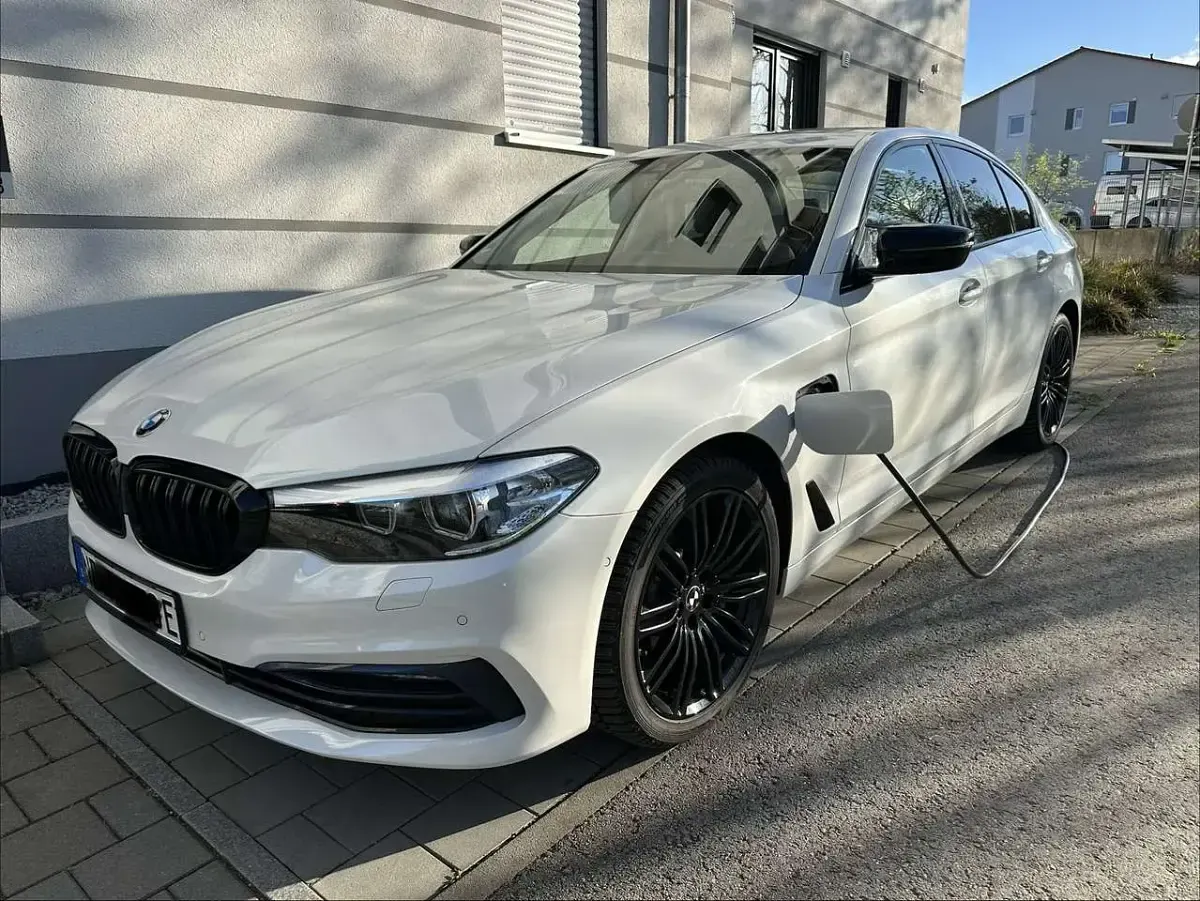 Gebraucht BMW 530e iPerformance 252 PS (185 kW) 2019 Weiß Limousine