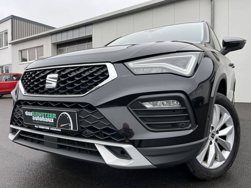 Magicschwarz Gebraucht 2023 Seat Ateca Style SUV | 27.140 € (Guter Preis) - Bild 1/4