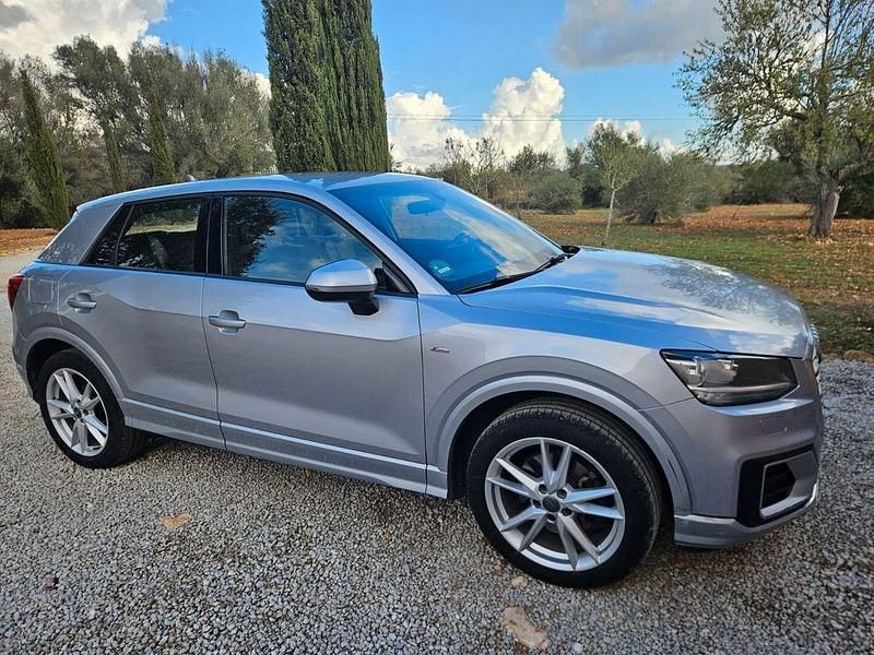 Silber Gebraucht 2018 Audi Q2 Sport SUV | 18.000 € (Etwas zu teuer) - Bild 1/4